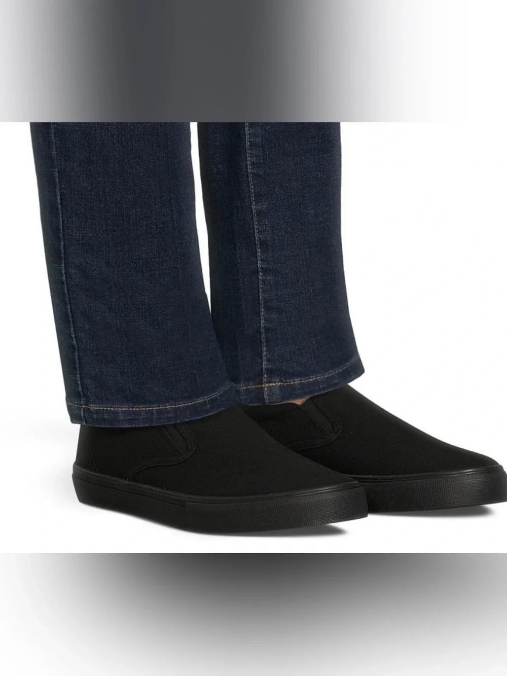 No Boundaries Men’s Clinton Slip on Casual Sneakers